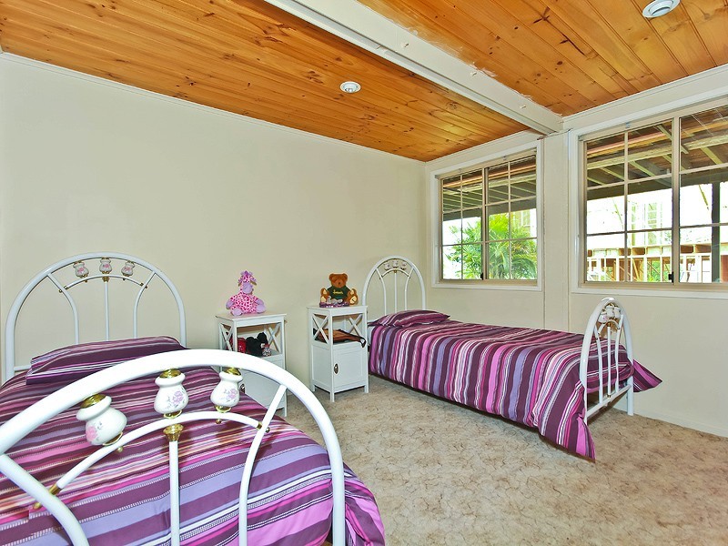 76 Blackwood Road, Manly West QLD 4179