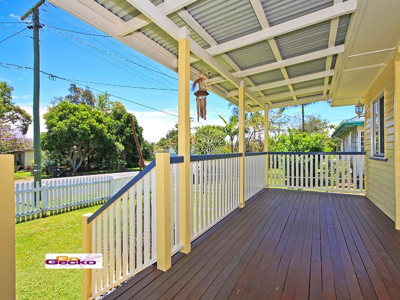 102 Emsworth Street, Wynnum QLD 4178