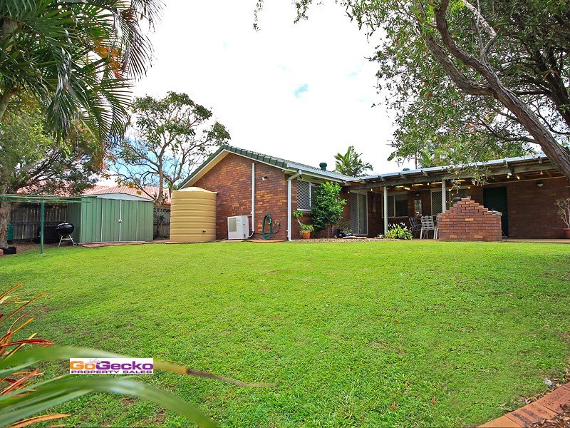 5 Webber Place, Wynnum West QLD 4178