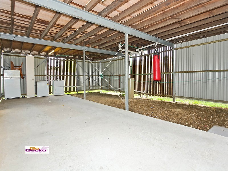 215 Kianawah Road, Wynnum West QLD 4178