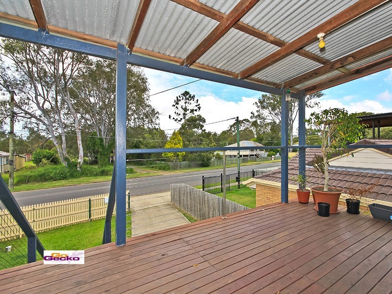 215 Kianawah Road, Wynnum West QLD 4178