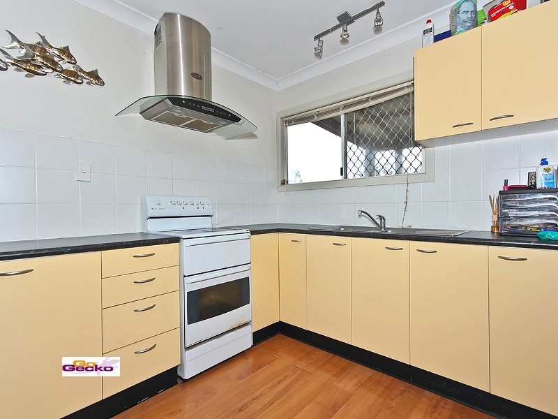 215 Kianawah Road, Wynnum West QLD 4178