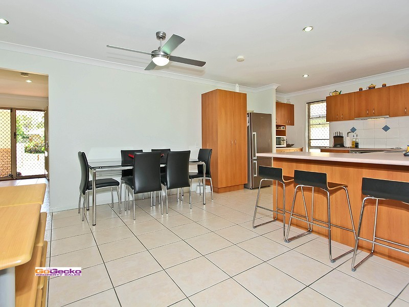 21 Wirra Circuit, Wynnum West QLD 4178