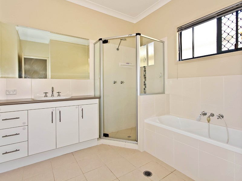 78 Richard Street, Lota QLD 4179