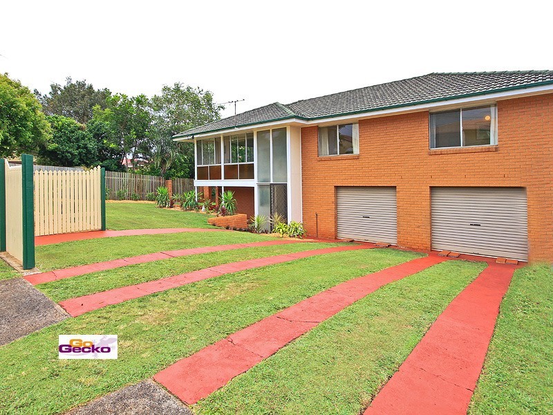 15 Lyrian Street, Manly West QLD 4179