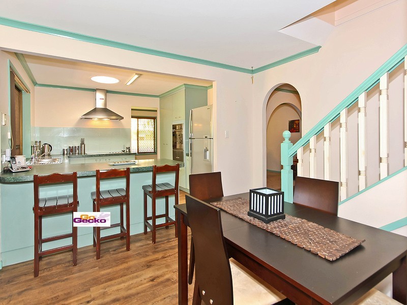 6 Senga Street, Manly West QLD 4179