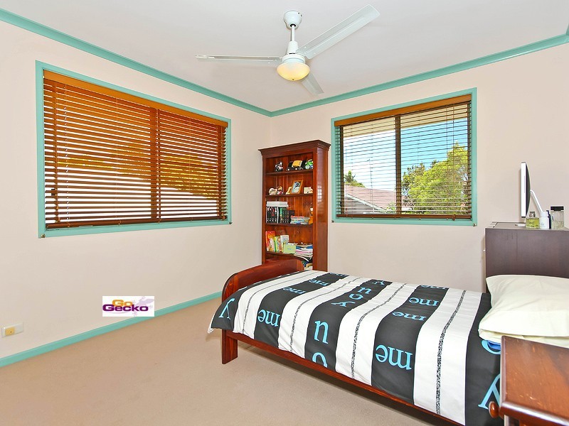 6 Senga Street, Manly West QLD 4179