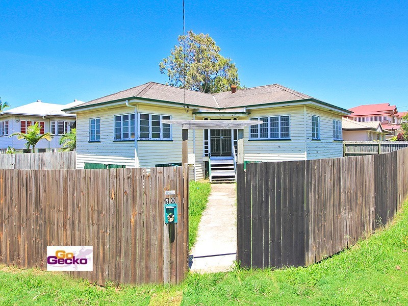 90 Emsworth Street, Wynnum QLD 4178