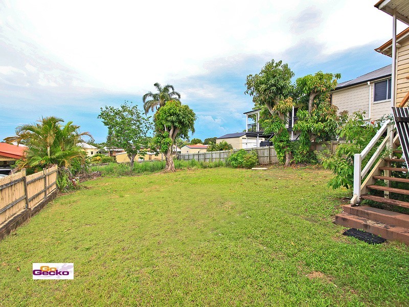 72 Glenora Street, Wynnum QLD 4178