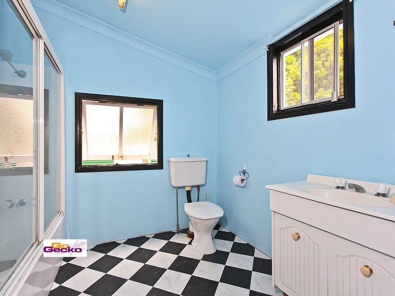 37 Killarney Avenue, Manly West QLD 4179