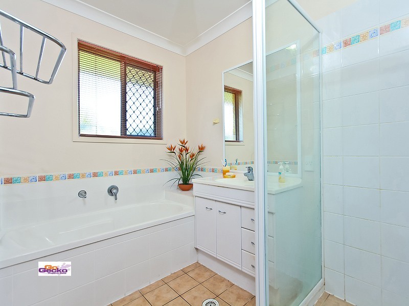 71 Andrew Street, Wynnum QLD 4178