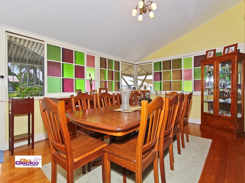 42 Emsworth Street, Wynnum QLD 4178