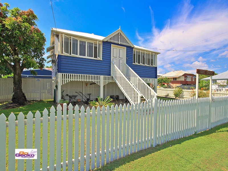 42 Emsworth Street, Wynnum QLD 4178