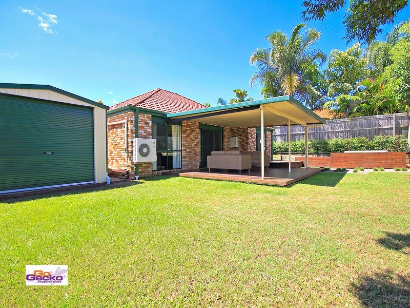 64 Barrinia Street, Manly QLD 4179