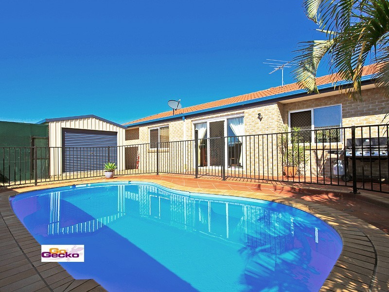 30 Samantha Street, Wynnum West QLD 4178