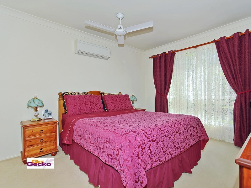 30 Samantha Street, Wynnum West QLD 4178