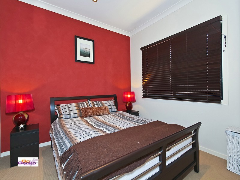 11 Radius Street, Wynnum QLD 4178