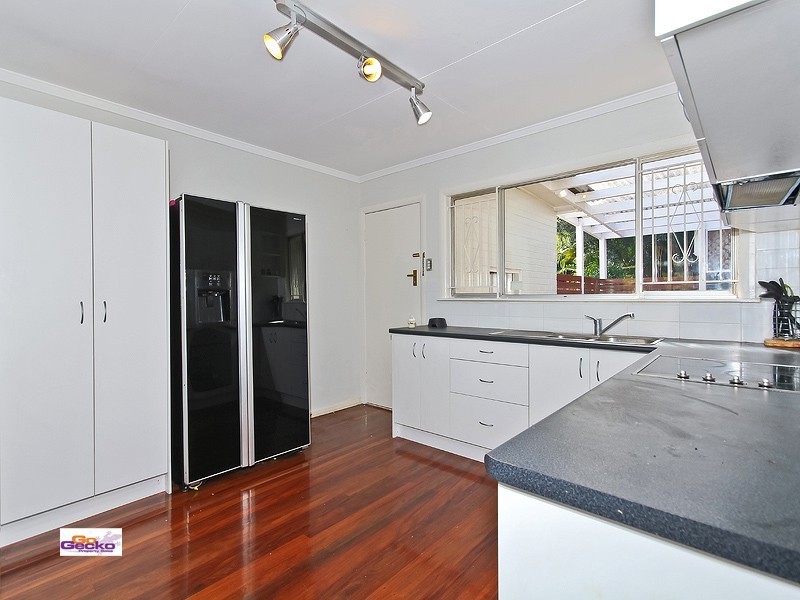 4 Nirimba Street, Manly West QLD 4179