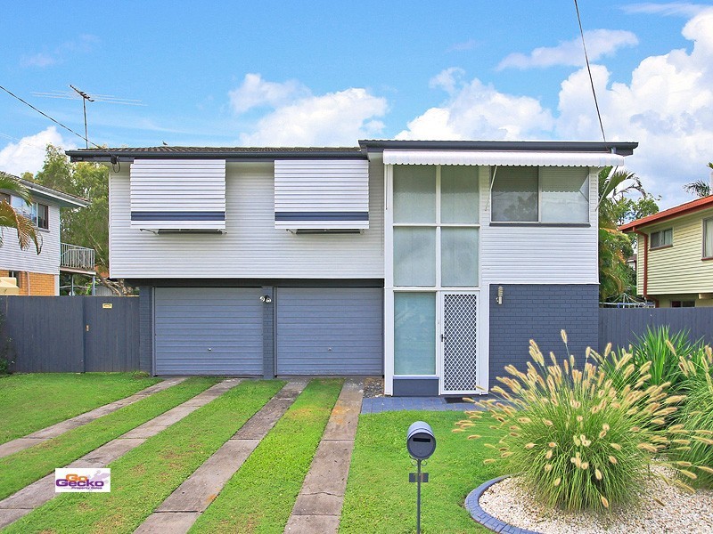 11 Loynes Street, Wynnum West QLD 4178