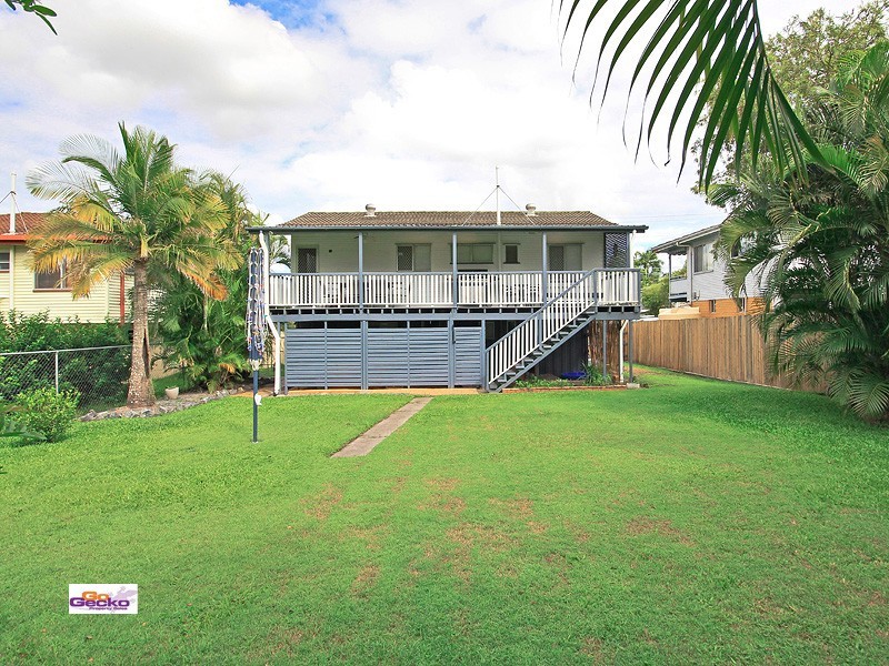 11 Loynes Street, Wynnum West QLD 4178