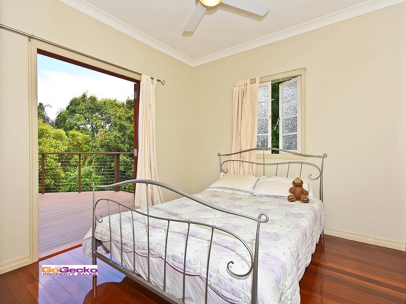 69 Selina Street, Wynnum QLD 4178