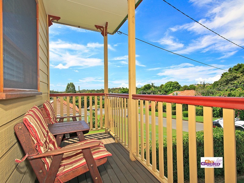 9 Grainger Avenue, Wynnum QLD 4178