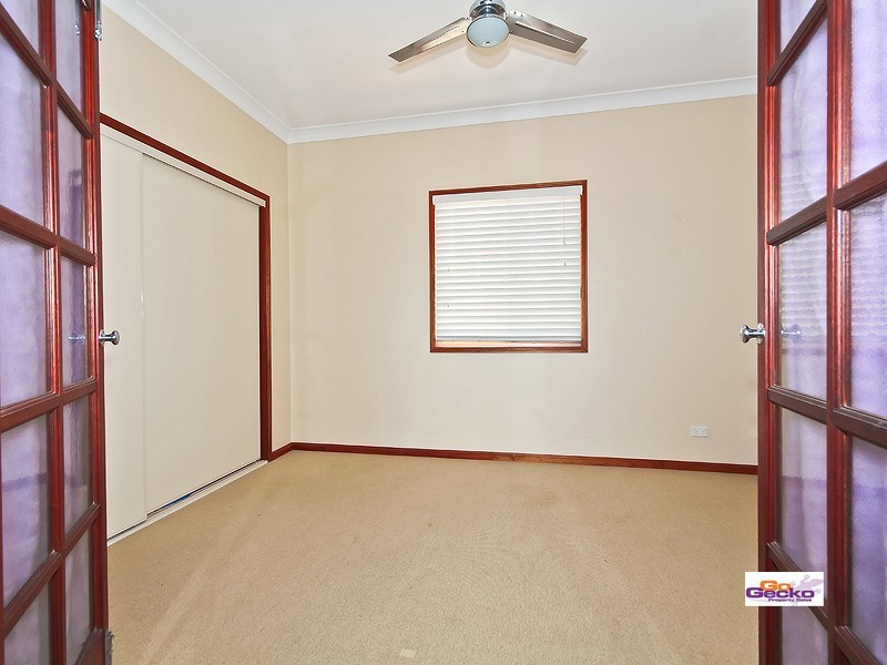 9 Grainger Avenue, Wynnum QLD 4178