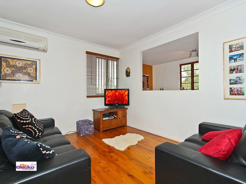 31 Bowering Street, Lota QLD 4179