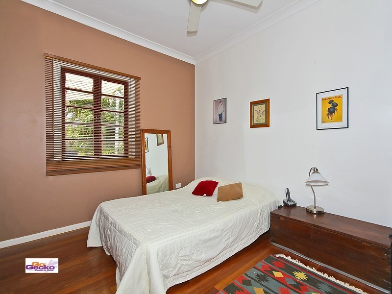 31 Bowering Street, Lota QLD 4179