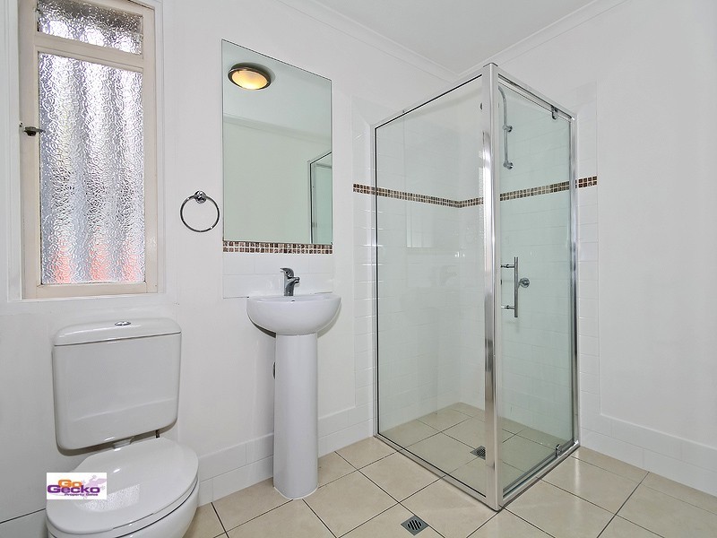 31 Bowering Street, Lota QLD 4179