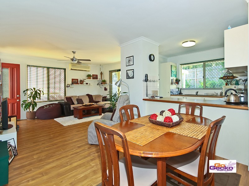 16/7A Copernicus Street, Wynnum West QLD 4178