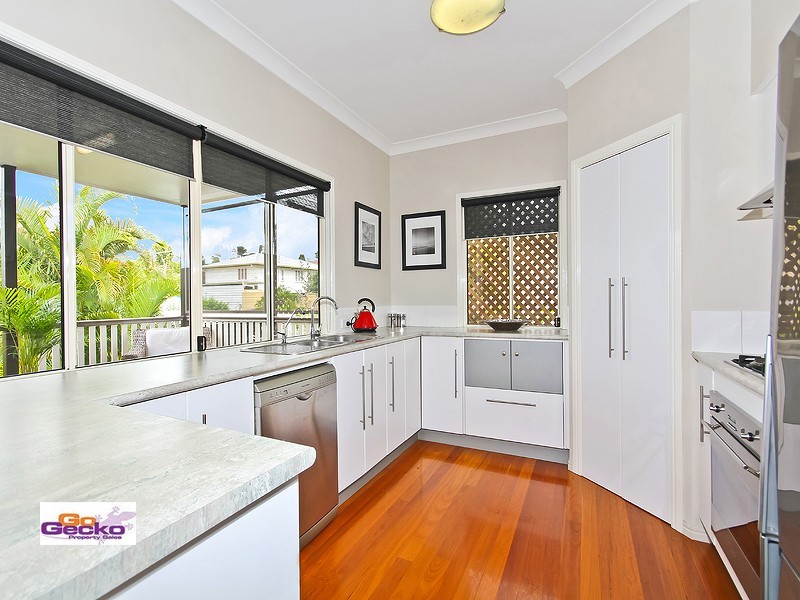 29 Whites Road, Manly West QLD 4179