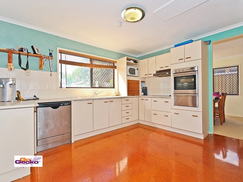 19 Tarwhine Street, Manly West QLD 4179