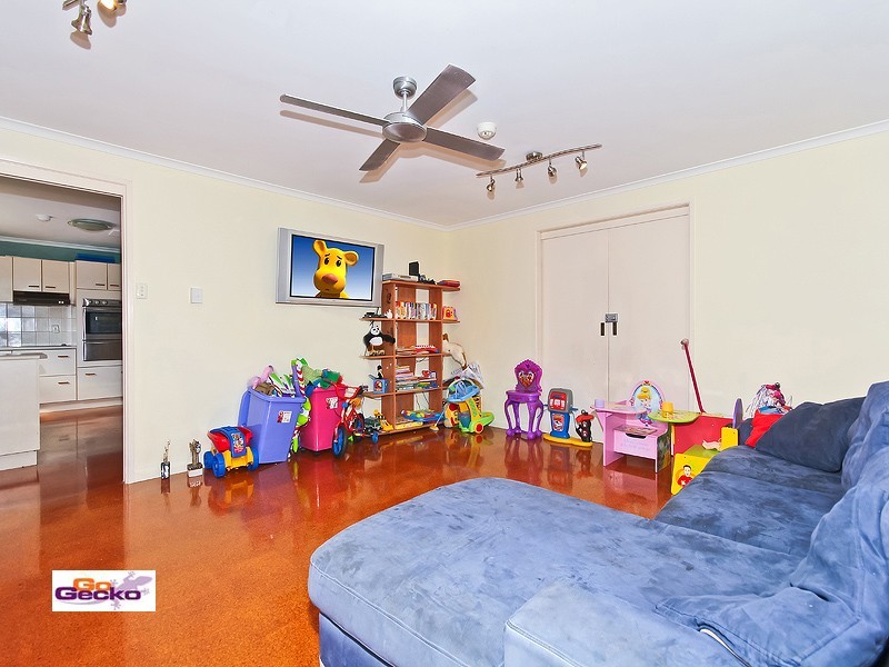 19 Tarwhine Street, Manly West QLD 4179