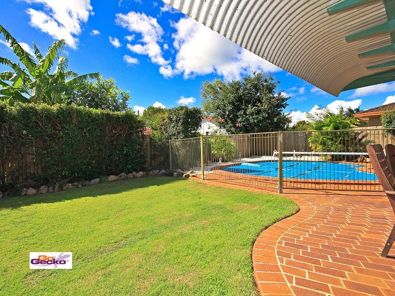 19 Tarwhine Street, Manly West QLD 4179