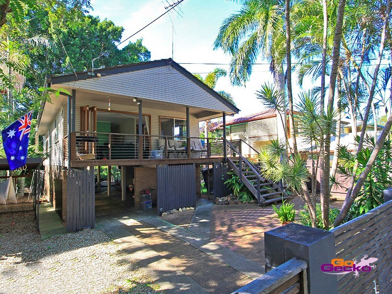 8 Herswell Avenue, Wynnum West QLD 4178