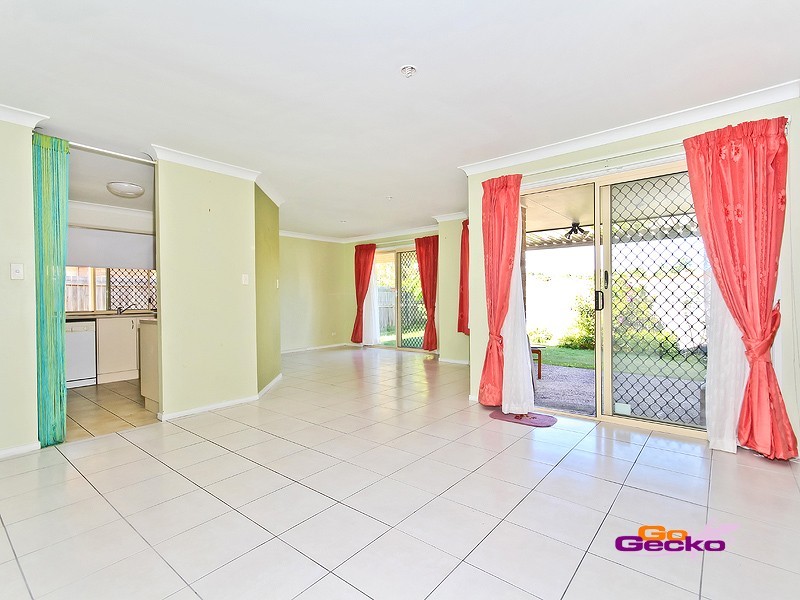 16 Jacqueline Street, Wynnum West QLD 4178