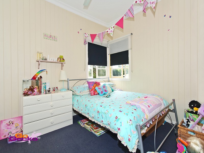 97 Kamarin Street, Manly West QLD 4179