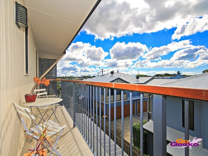 4/6 Emsworth Street, Wynnum QLD 4178