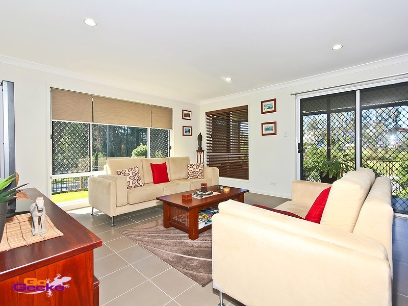 13 Treetop Place, Manly West QLD 4179