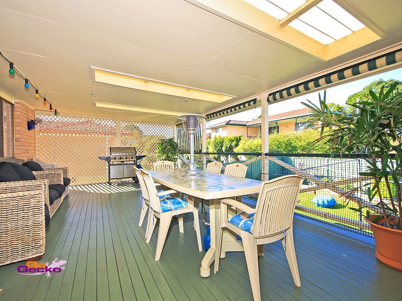 5 Nemarra Street, Wynnum West QLD 4178