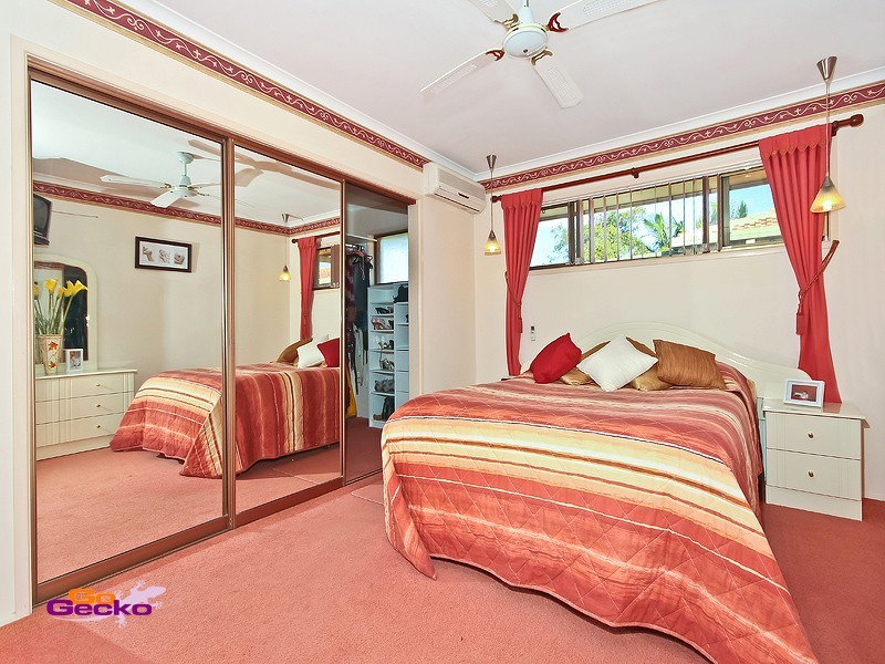 5 Nemarra Street, Wynnum West QLD 4178