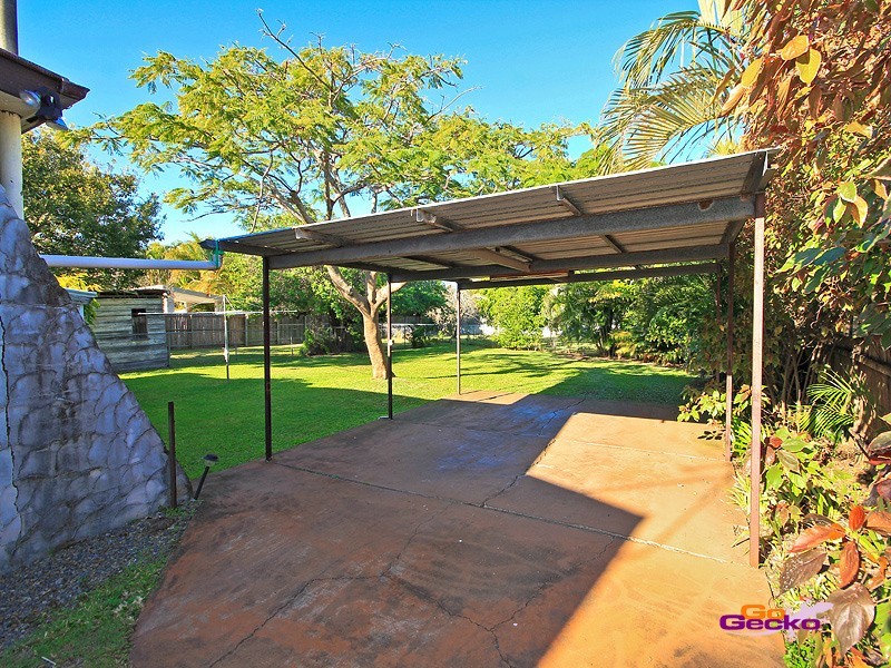 325 Upper Esplanade, Manly QLD 4179