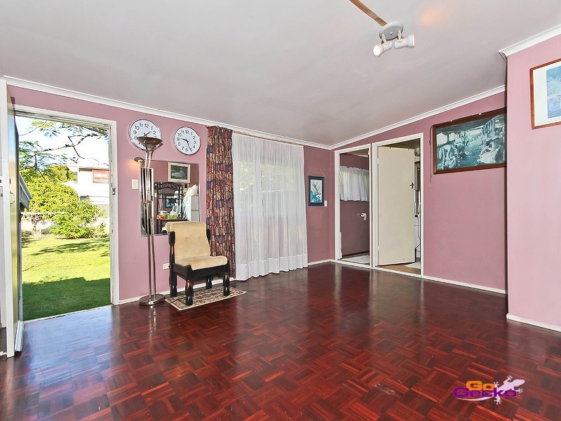 325 Upper Esplanade, Manly QLD 4179