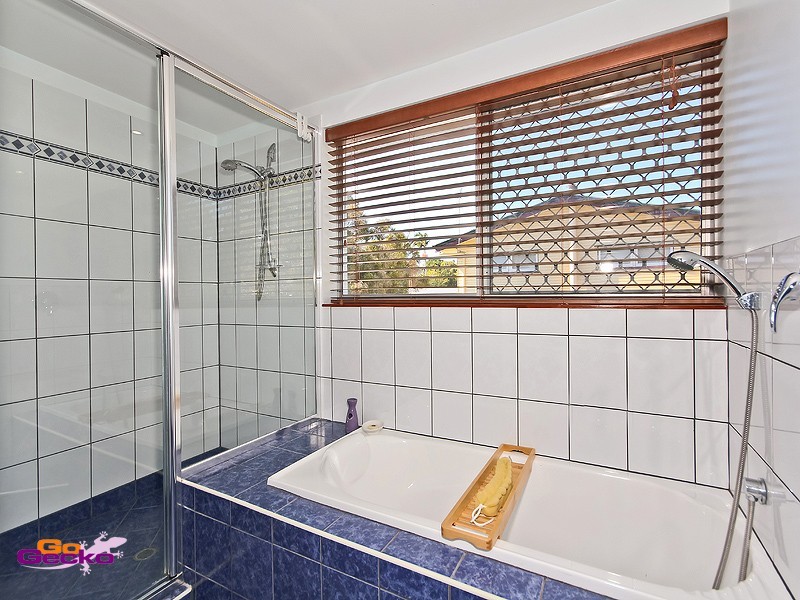 2 Talegalla Street, Wynnum West QLD 4178