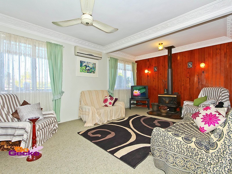 109 Kianawah Road, Wynnum West QLD 4178