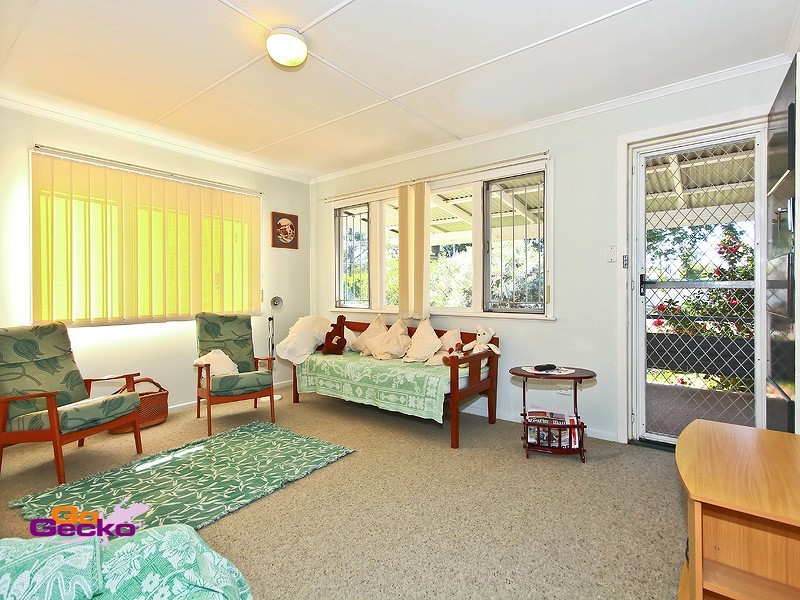 109 Kianawah Road, Wynnum West QLD 4178