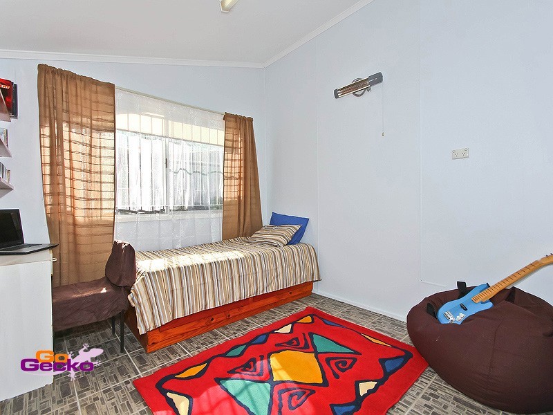 109 Kianawah Road, Wynnum West QLD 4178