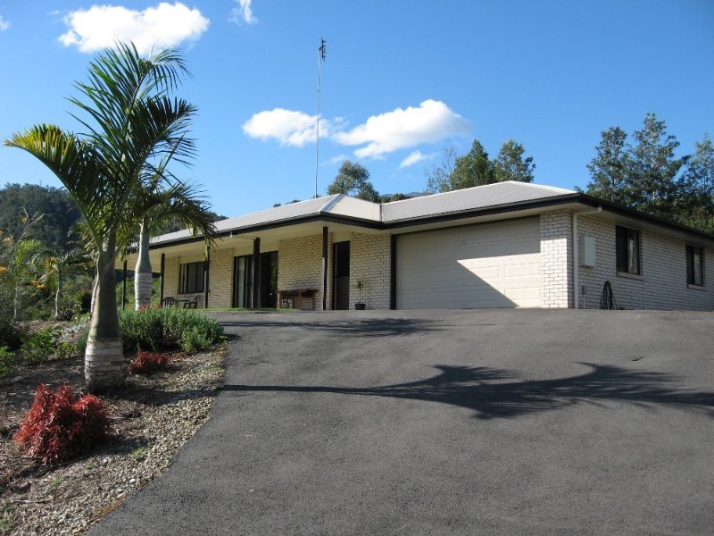 202 Allen Road, Chatsworth QLD 4570