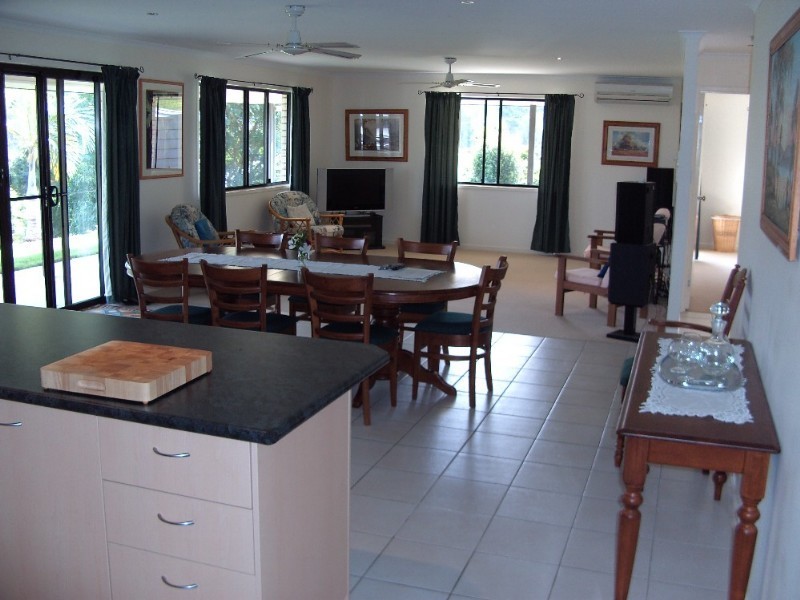 202 Allen Road, Chatsworth QLD 4570